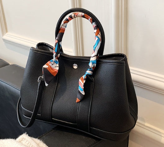 MILHEIR Scarf Tote Bag